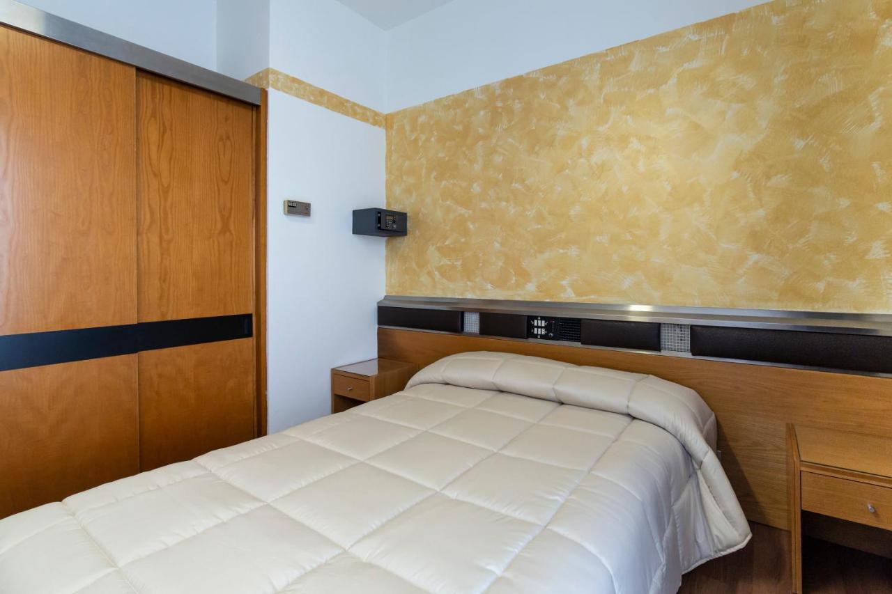Park Hotel Rimini Esterno foto