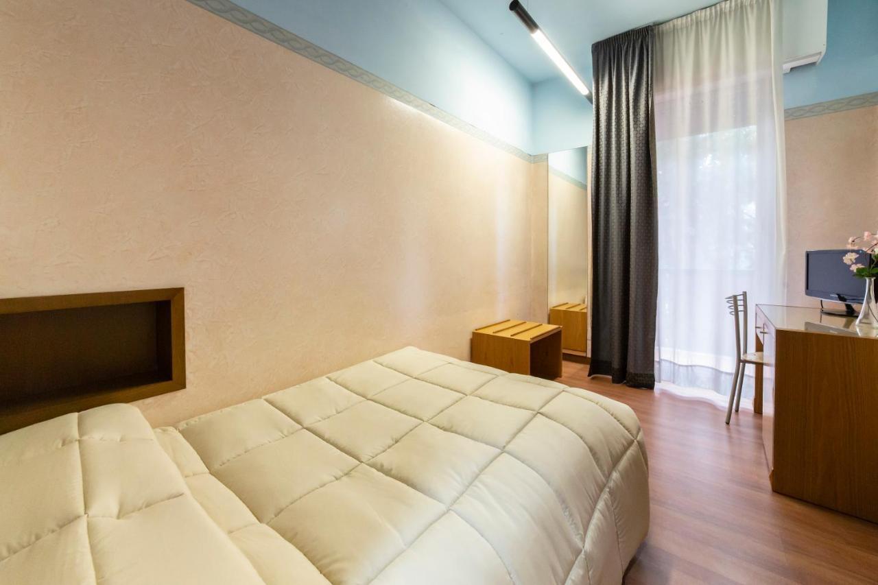 Park Hotel Rimini Esterno foto